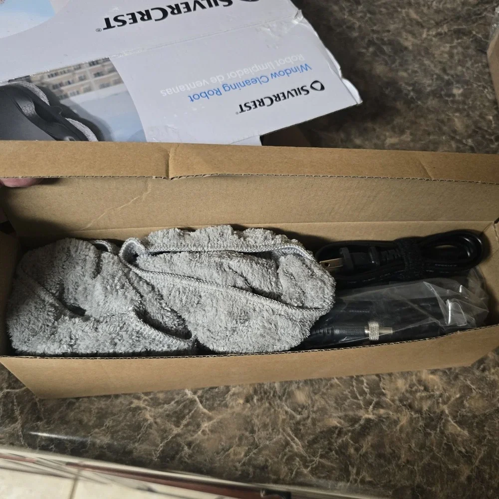 CLEVIO Robot Window Cleaner - never used